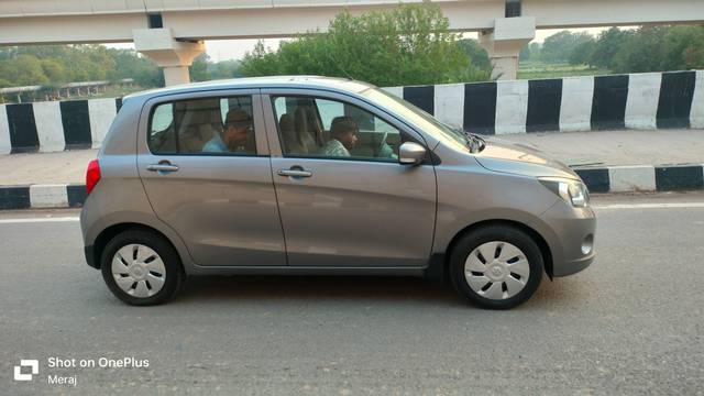 https://images10.gaadi.com/usedcar_image/4559746/original/processed_5994ea3d95cb5bb404088091a3485ef0.jpg?imwidth=6401