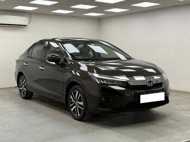 https://images10.gaadi.com/usedcar_image/4559750/original/processed_1d363362550f4eb9746d537f748d4a20.jpg?imwidth=6400