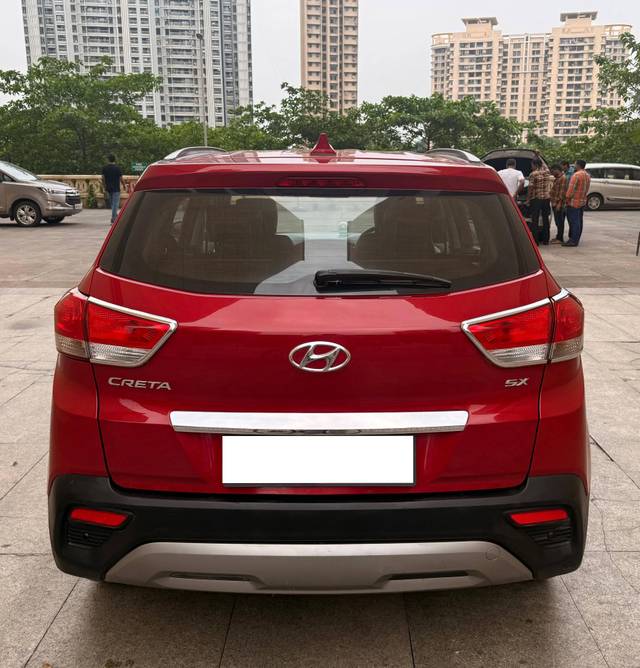 https://images10.gaadi.com/usedcar_image/4559752/original/processed_beca2c281ea72e7431ba554dbfeb4022.jpg?imwidth=6402