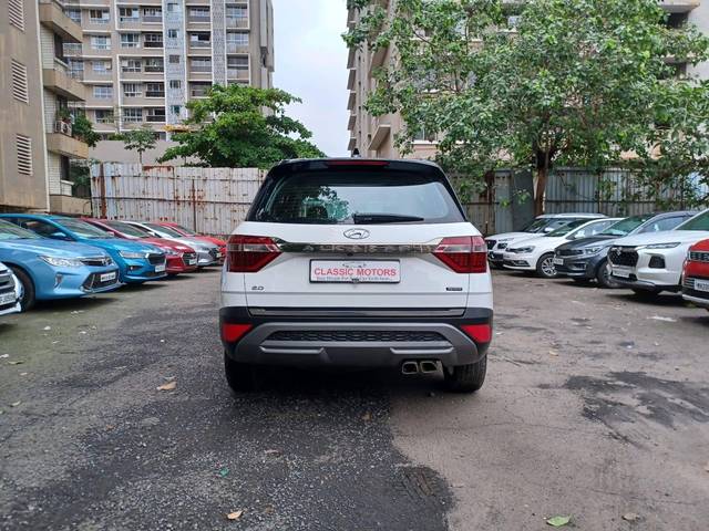 https://images10.gaadi.com/usedcar_image/4559758/original/processed_a7bee92dcfc458d6e77e5c61fd5d1039.jpeg?imwidth=6401