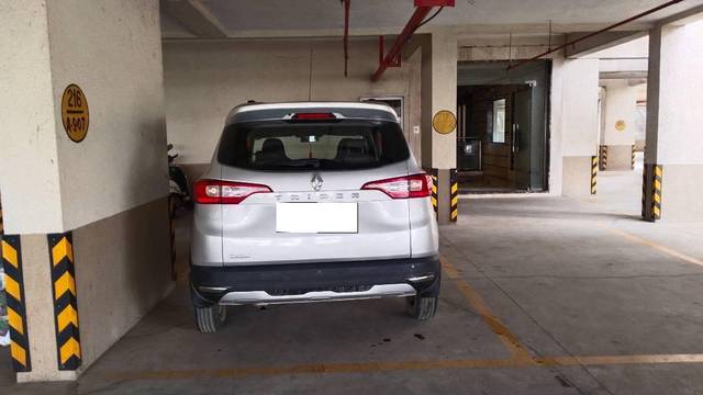 https://images10.gaadi.com/usedcar_image/4559785/original/processed_0c8f2434-8509-4176-acd5-2a0e701781e7.jpg?imwidth=6401
