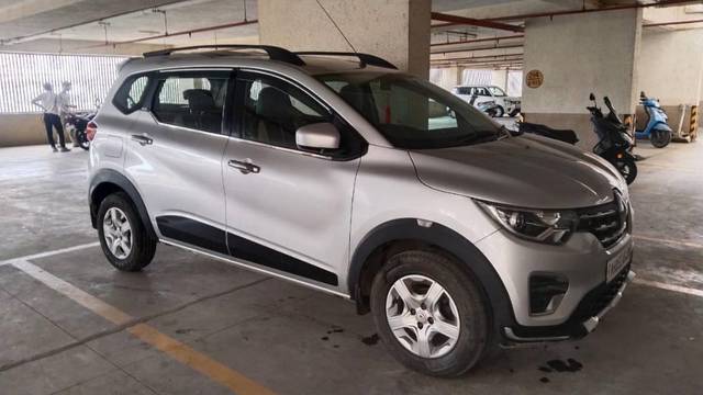 https://images10.gaadi.com/usedcar_image/4559785/original/processed_110de22a-0cb1-4864-87de-c30b3741637c.jpg?imwidth=6400