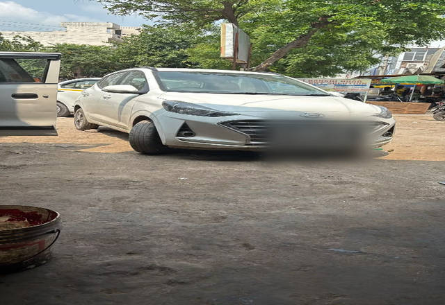 https://images10.gaadi.com/usedcar_image/4559790/original/17f2e7e9-a13b-4fb3-a565-44c04949b6fe.?imwidth=6400