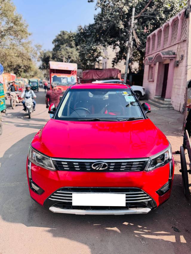 https://images10.gaadi.com/usedcar_image/4559824/original/processed_e82218d5-c311-4128-ad2e-5d46f9b466cd.jpg?imwidth=6401
