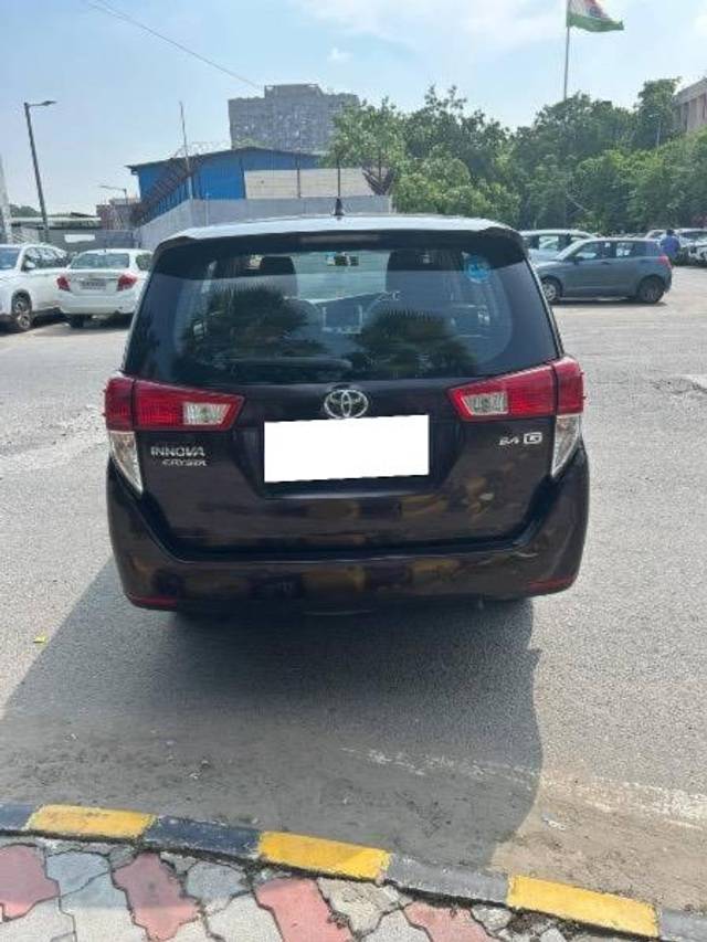 https://images10.gaadi.com/usedcar_image/4559842/original/processed_f8ad9fdc-76ee-49fb-84d4-94ad24b7d536.jpeg?imwidth=6401