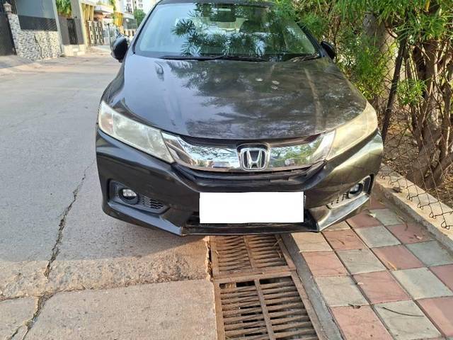 https://images10.gaadi.com/usedcar_image/4559845/original/processed_438e20b7-c83f-436b-96b7-440d2d79e51b.jpg?imwidth=6400