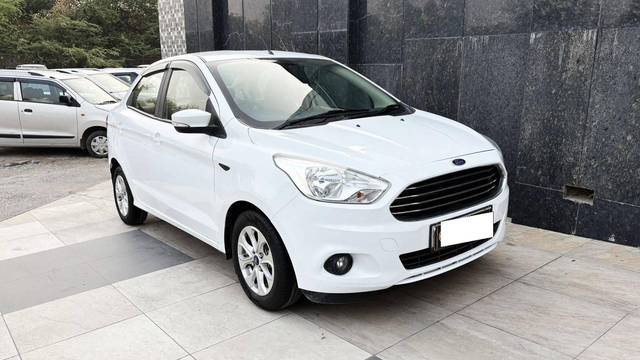 https://images10.gaadi.com/usedcar_image/4559854/original/processed_fe78defa86b0569b23fe83449a324a4b.jpg?imwidth=6400