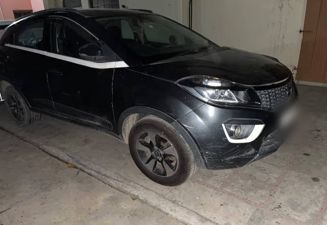https://images10.gaadi.com/usedcar_image/4559877/original/d805fc1b-d38e-45cb-9760-f33bc7f068ae.?imwidth=6400