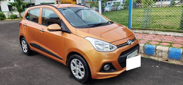 https://images10.gaadi.com/usedcar_image/4559924/original/processed_e1e0e5f08f4b1d714d0cdc9d612d1656.jpg?imwidth=6400