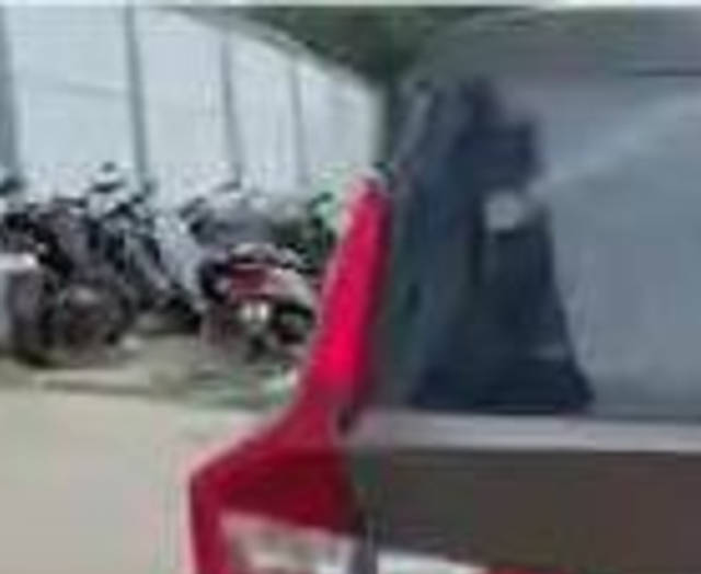 https://images10.gaadi.com/usedcar_image/4559932/original/processed_360f0053-a19a-45a4-b864-1ef96a8fa908.png?imwidth=6401