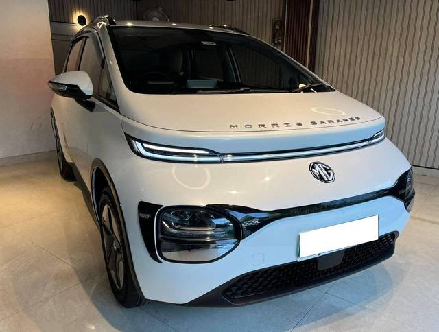 https://images10.gaadi.com/usedcar_image/4559960/original/processed_d663da404f31196511ea5c867acb07a8.jpeg?imwidth=6400