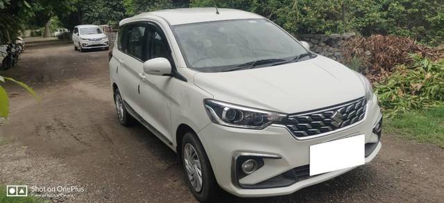 https://images10.gaadi.com/usedcar_image/4559964/original/processed_d15d7474-de9c-40f8-aae1-cdabb3127035.jpg?imwidth=6400