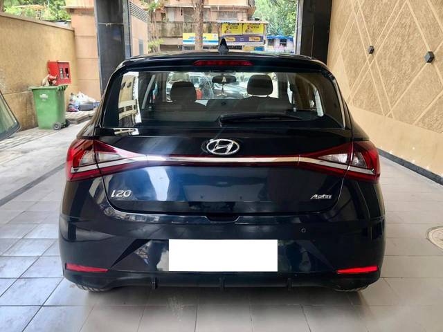 https://images10.gaadi.com/usedcar_image/4559968/original/processed_97f290610468fd2e60364511020ec1fd.jpg?imwidth=6402