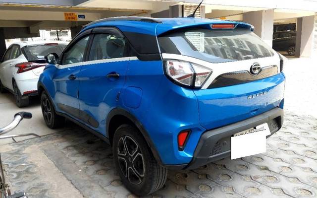 https://images10.gaadi.com/usedcar_image/4559991/original/processed_08107fc4-3bcb-4f12-9379-f063334de72a.jpg?imwidth=6400