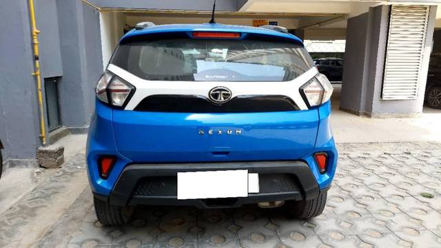 https://images10.gaadi.com/usedcar_image/4559991/original/processed_7b92c35d-8542-4078-94ab-bc2d157265ac.jpg?imwidth=6402
