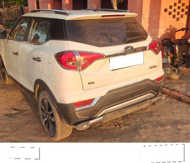 https://images10.gaadi.com/usedcar_image/4560028/original/processed_b12c3f83-6d79-4fe4-914d-15dcbcda6229.jpg?imwidth=6402