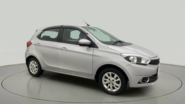 https://images10.gaadi.com/usedcar_image/4560033/original/a89e5c550a720499fdc7fcd9bf97a66f.jpg?imwidth=6400