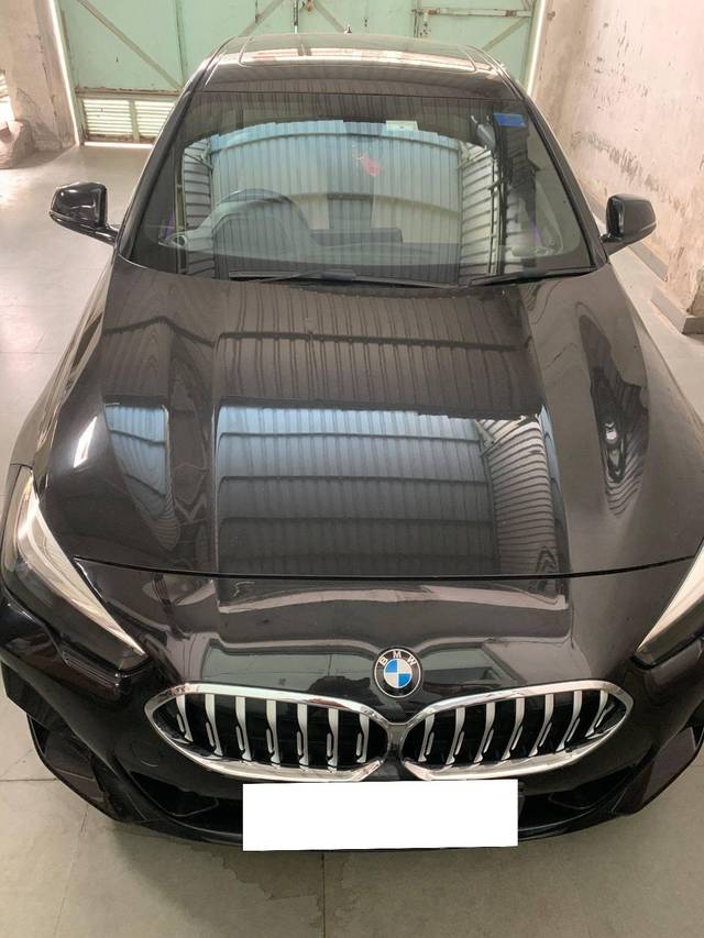 https://images10.gaadi.com/usedcar_image/4560041/original/processed_7d69a9659d7f3fe4c6f314c0e740744c.jpg?imwidth=6402