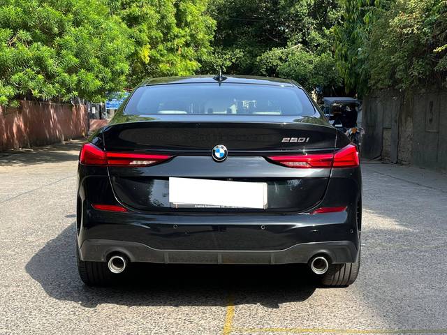 https://images10.gaadi.com/usedcar_image/4560041/original/processed_cc9646bf32b86a7ce3668cb8caee2806.jpg?imwidth=6402