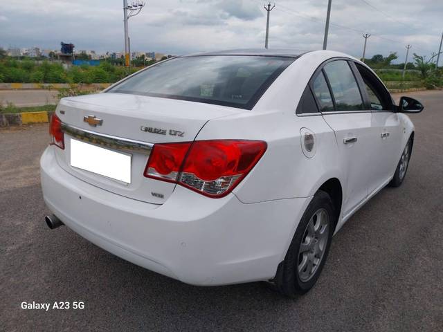 https://images10.gaadi.com/usedcar_image/4560105/original/processed_7947298ff327ff211119a05bd08219f4.jpg?imwidth=6402