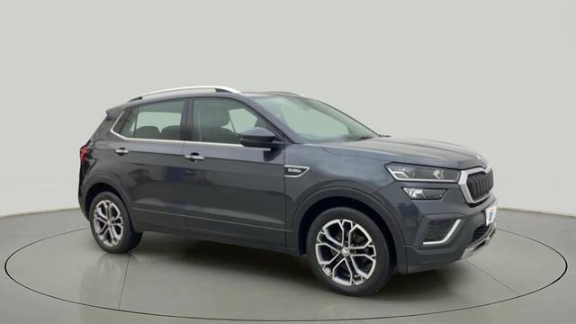 https://images10.gaadi.com/usedcar_image/4560132/original/45ad9b00375ef7b0682b4134be5a5a30.jpg?imwidth=6400