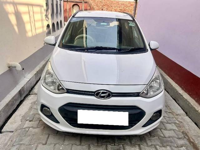 https://images10.gaadi.com/usedcar_image/4560138/original/processed_87674f53-6a82-4d2a-8386-28c4cd423e46.jpeg?imwidth=6402