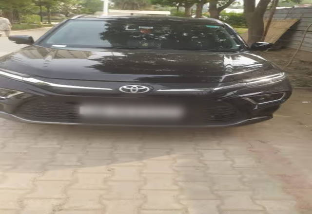 https://images10.gaadi.com/usedcar_image/4560175/original/f874ff86-8183-4c7d-a2a7-4d49a1f209c5.?imwidth=6400