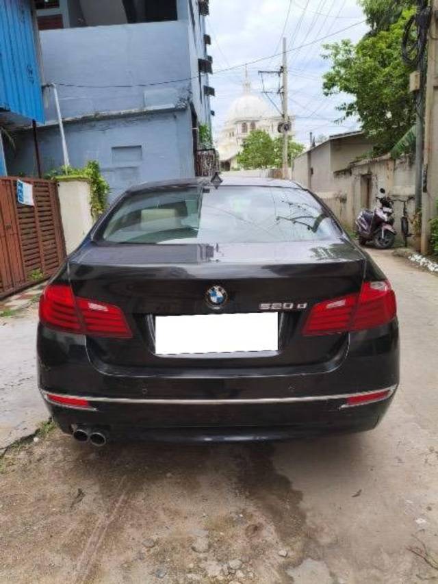 https://images10.gaadi.com/usedcar_image/4560193/original/processed_5fb3c758-35d0-4efd-8c8f-397112aa7d28.jpeg?imwidth=6402