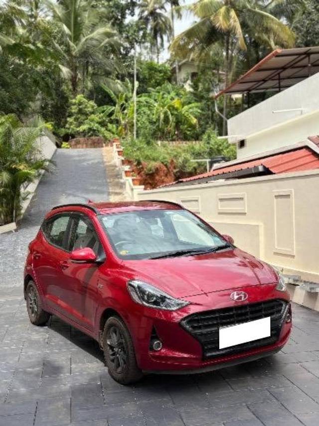 https://images10.gaadi.com/usedcar_image/4560194/original/processed_c986bb64-fd16-4a12-aa72-da2769121169.jpeg?imwidth=6400