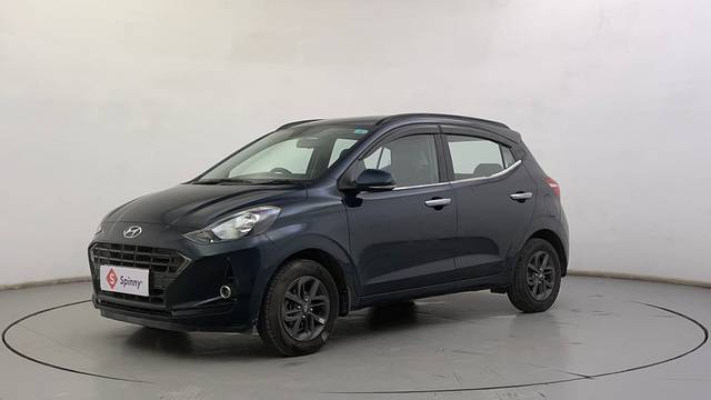 https://images10.gaadi.com/usedcar_image/4560331/original/cb70843215597303022e12b9d427a60f.JPG?imwidth=6400