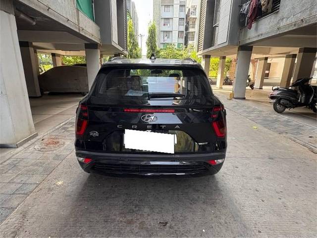 https://images10.gaadi.com/usedcar_image/4560332/original/processed_d76fd09f-cabc-4d55-9c62-56a7f530dbc8.jpeg?imwidth=6401