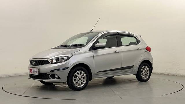https://images10.gaadi.com/usedcar_image/4560343/original/8b7b22ac18458b8e2b027aa4af82b33b.JPG?imwidth=6400