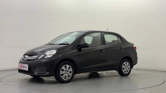 https://images10.gaadi.com/usedcar_image/4560344/original/4a7f732ed6a290239121df851e900728.JPG?imwidth=6400