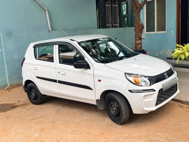 https://images10.gaadi.com/usedcar_image/4560457/original/processed_401a1147-d78a-4e64-80f9-ec3dfa70a752.jpeg?imwidth=6400