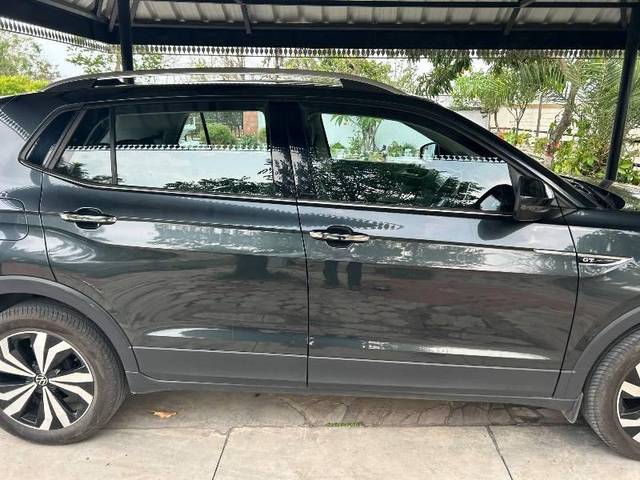 https://images10.gaadi.com/usedcar_image/4560504/original/processed_de8fd79a-a0a3-4321-818c-4c134ed23344.jpeg?imwidth=6401
