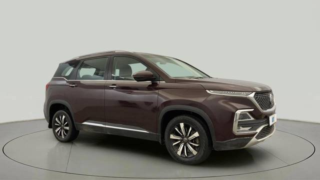 https://images10.gaadi.com/usedcar_image/4560506/original/42a137946c7209b3183deaf1c505cd6e.jpg?imwidth=6400