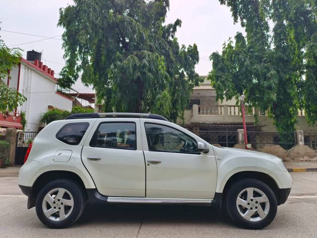 https://images10.gaadi.com/usedcar_image/4560520/original/13cddf425ef3b281a1cf913ae17bb3fc.jpg?imwidth=6401