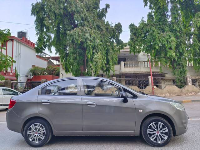 https://images10.gaadi.com/usedcar_image/4560525/original/aa331ef39021bb0345a391c594e009cb.jpg?imwidth=6401
