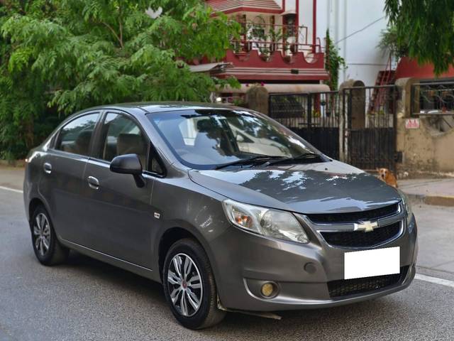 https://images10.gaadi.com/usedcar_image/4560525/original/processed_9ecbebe6aa4810433e3b1a756a531245.jpg?imwidth=6400