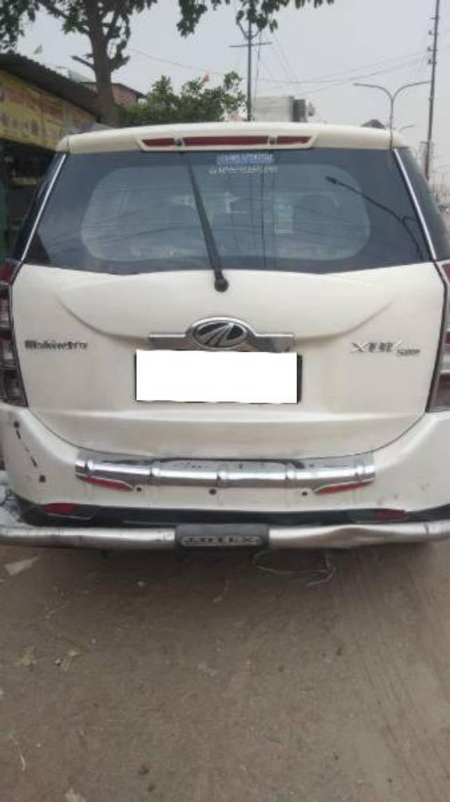 https://images10.gaadi.com/usedcar_image/4560526/original/processed_0c0784ad-96fb-4c62-9673-992cc6af22de.jpg?imwidth=6401