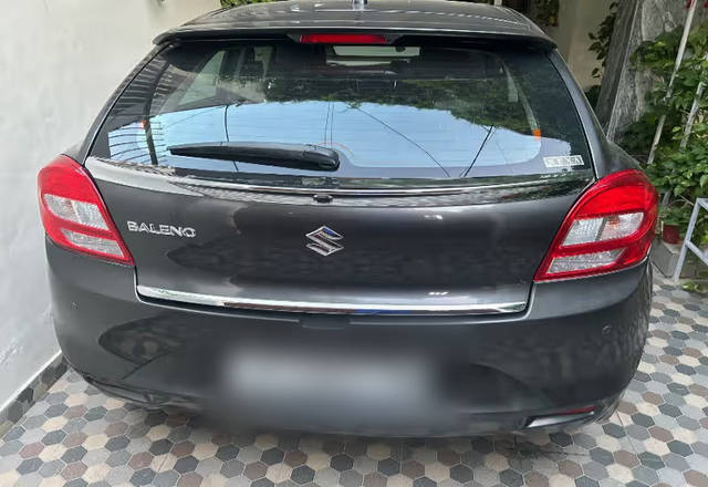 https://images10.gaadi.com/usedcar_image/4560528/original/42a05d56-804c-4a6f-b33c-2c32b5acbf0c.?imwidth=6402