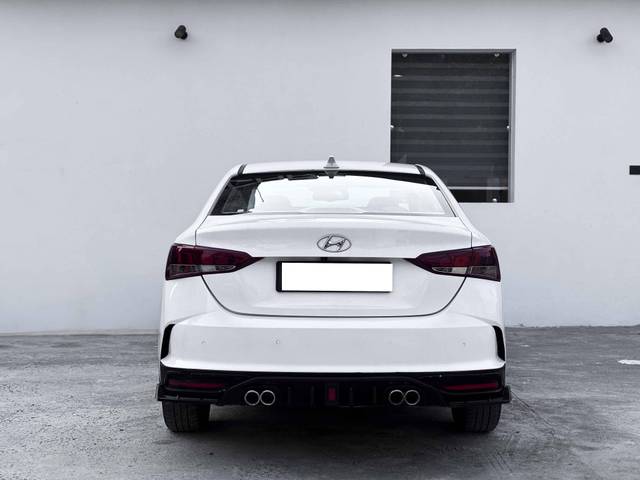 https://images10.gaadi.com/usedcar_image/4560532/original/processed_5e673d055777f861cb16fc12b8d37bdc.jpg?imwidth=6401