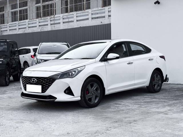 https://images10.gaadi.com/usedcar_image/4560532/original/processed_e2c29f02e91f727d2b33fb941e7a1803.jpg?imwidth=6400
