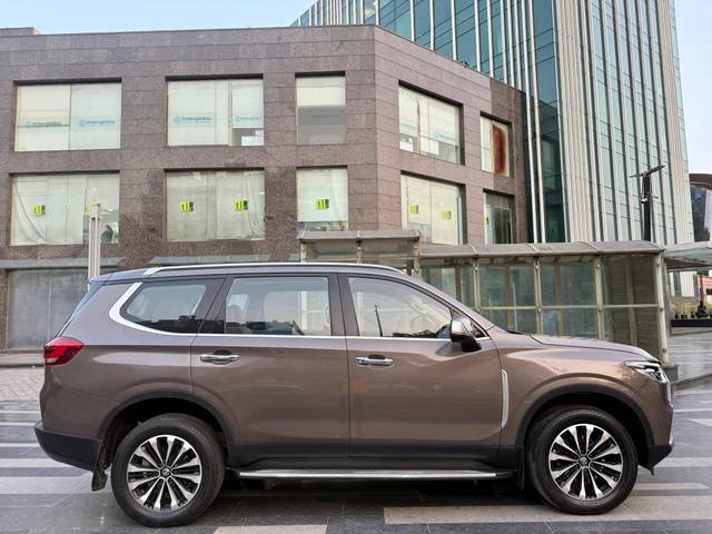 https://images10.gaadi.com/usedcar_image/4560544/original/processed_0c439c30f93d019cb075b1955d2b8335.jpg?imwidth=6401