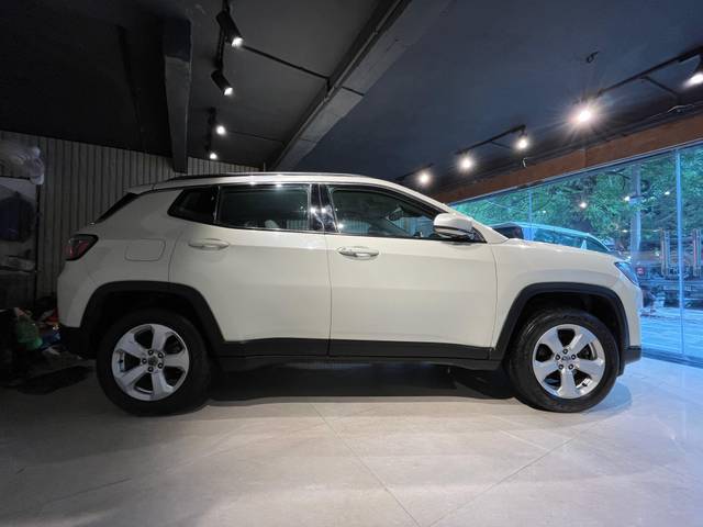 https://images10.gaadi.com/usedcar_image/4560549/original/552cb6e5446c6c05d8928ca6360278bf.jpeg?imwidth=6401