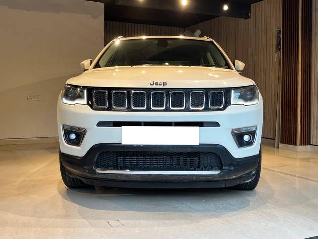 https://images10.gaadi.com/usedcar_image/4560549/original/processed_303cd024be6137134f69e903640decaa.jpeg?imwidth=6400