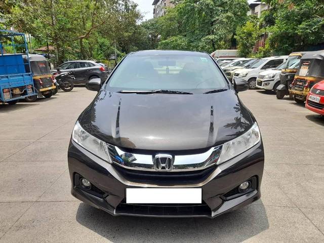 https://images10.gaadi.com/usedcar_image/4560553/original/processed_3c49df7ff2bb9d1d865483fd5eaf68e7.jpg?imwidth=6400