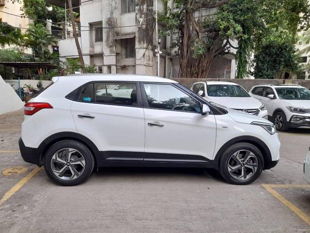https://images10.gaadi.com/usedcar_image/4560558/original/processed_ebddbb4c637883ff2b31faebc409a5fb.jpeg?imwidth=6401