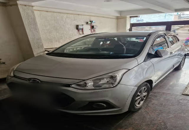 https://images10.gaadi.com/usedcar_image/4560567/original/008ae09e-88f8-4e63-b3a7-0a6254d9c3ca.?imwidth=6400