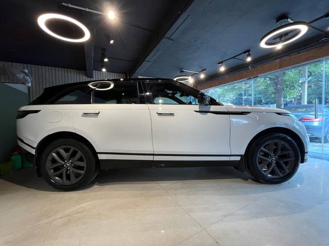 https://images10.gaadi.com/usedcar_image/4560581/original/29c3634fe7bcab73cc172d811ff04055.jpeg?imwidth=6401